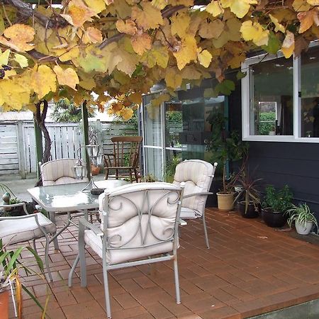 Wellesbourne Homestay B&B Palmerston North Dış mekan fotoğraf