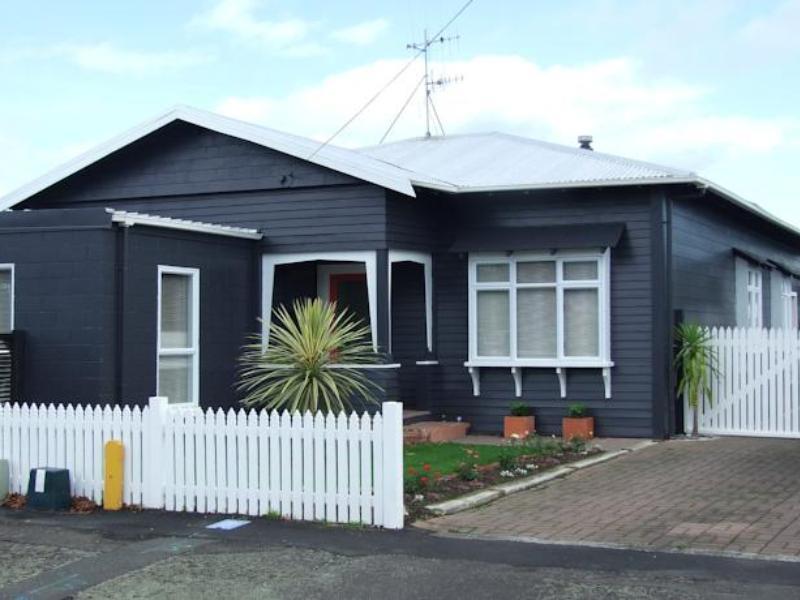 Wellesbourne Homestay B&B Palmerston North Dış mekan fotoğraf
